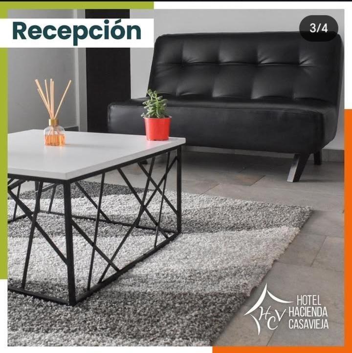 Hotel Hacienda Casa Vieja 툰하 외부 사진